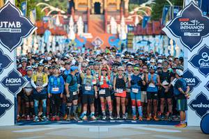 BIB: 4033, 444, 400
                            <button type="button" onclick="openModal(22748371)" class="btn btn-primary btn-sm float-right btn-popup" data-toggle="modal" data-target=".modal-high-quality">
                        <i class="fas fa-shopping-cart"></i> Add to Cart
                    </button>
                                            <button type="button" onclick="isThisMe(22748371, true)" class="btn btn-success btn-sm float-right btn-popup btn-isme hidden" data-toggle="tooltip" data-placement="bottom" title="นี่คือรูปของคุณใช่ไหม คลิกที่นี่เพื่อเอาเข้าอัลบั้ม">
                        <i class="fas fa-plus"></i> Add to album
                    </button>
                    <button type="button" onclick="isThisMe(22748371, false)" class="btn btn-warning btn-sm float-right btn-popup btn-isnotme hidden">
                        <i class="fas fa-ban"></i> Remove from album
                    </button>